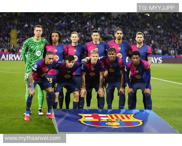 足球巨星抵达新城市瞬间引发粉丝狂欢的精彩场面回顾