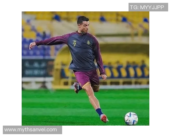 足球传奇C罗的卓越技艺与无与伦比的成就让人赞叹不已