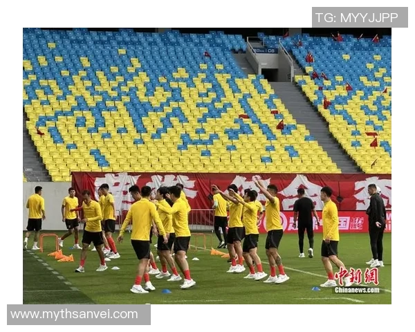 国足对叙利亚比赛球员名单揭晓备战关键战役引发球迷热议